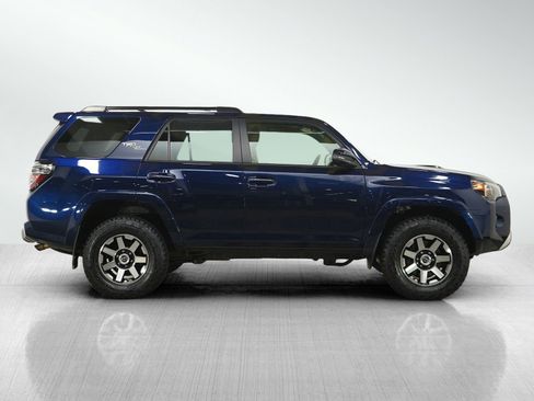 Used 2020 Toyota 4Runner TRD Off-Road Premium AWD/4WD image 6