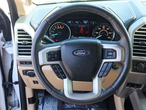 Used 2015 Ford F150 Lariat w/ Equipment Group 501A Mid image 18