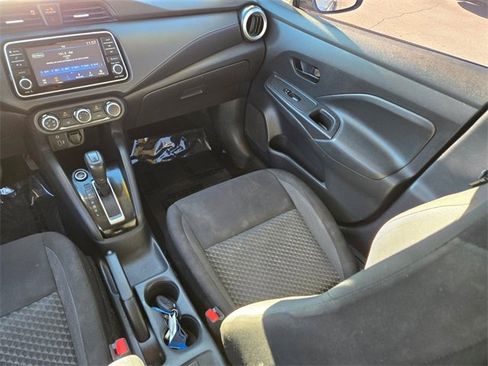 Used 2020 Nissan Versa S image 17