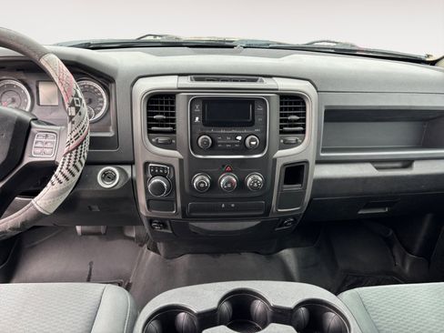 Used 2017 RAM 1500 Express image 11