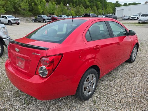 Used 2014 Chevrolet Sonic LS FWD image 6