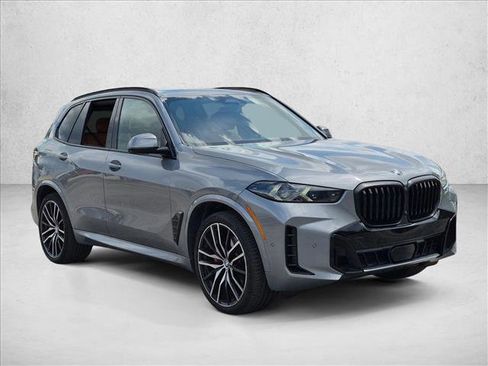 Used 2024 BMW X5 xDrive40i w/ M Sport Package AWD/4WD image 3