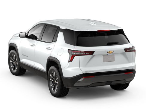 Used 2025 Chevrolet Equinox LT image 4