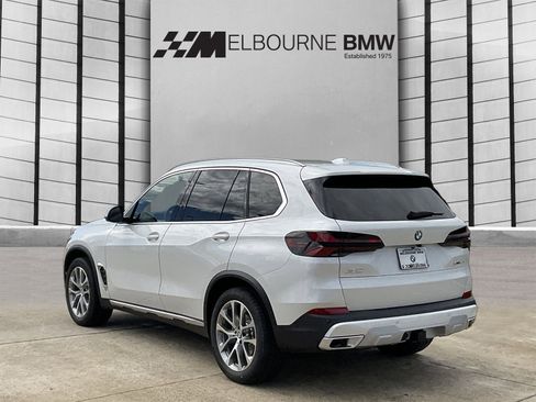 New 2026 BMW X5 sDrive40i image 5