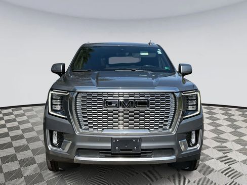 Used 2021 GMC Yukon Denali w/ Denali Premium Package image 6