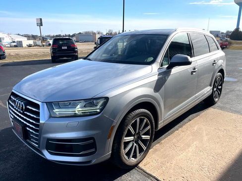 Used 2017 Audi Q7 3.0T Premium Plus w/ Premium Plus Package image 4