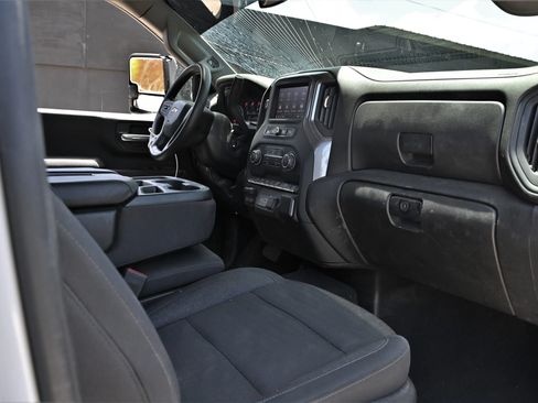 Used 2024 Chevrolet Silverado 2500 Custom w/ Custom Value Package AWD/4WD image 17