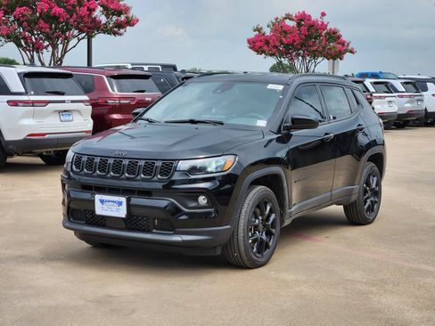 New 2026 Jeep Compass Latitude AWD/4WD image 2