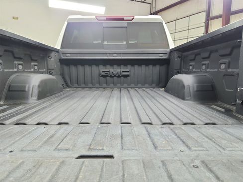 Used 2022 GMC Sierra 1500 SLT w/ SLT Premium Package image 42