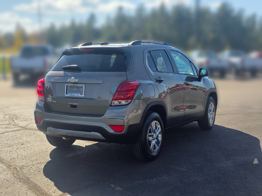 Used 2021 Chevrolet Trax LT AWD/4WD image 7