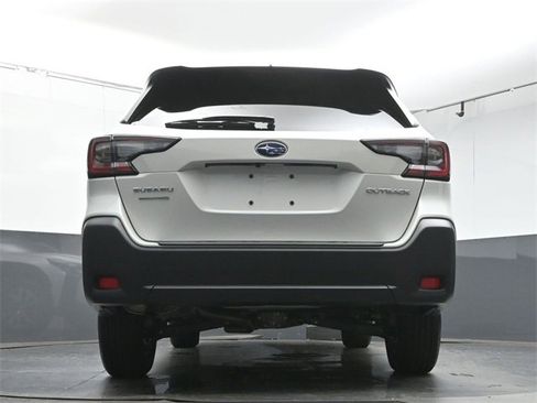 Certified 2025 Subaru Outback Premium w/ Popular Package #1A image 38