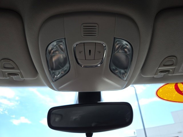 Used 2019 Jeep Compass Latitude FWD image 20