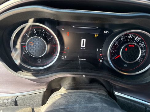 Used 2015 Dodge Challenger R/T w/ Quick Order Package 22B R/T image 7