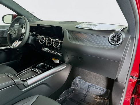 New 2026 Mercedes-Benz GLA 250 4MATIC image 26