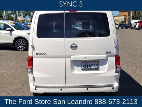 Used 2019 Nissan NV200 SV w/ Navigation Package FWD image 9
