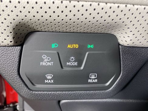 Used 2025 Volkswagen Atlas Cross Sport SEL Premium R-Line AWD/4WD image 11