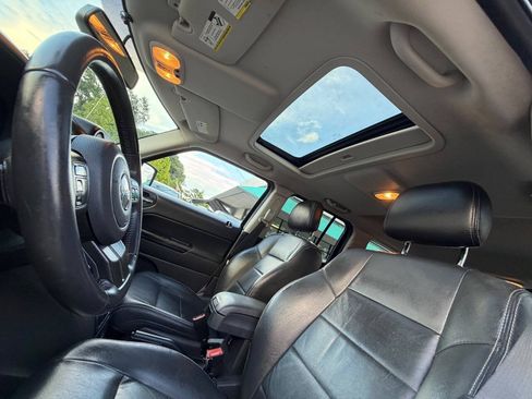 Used 2015 Jeep Patriot High Altitude AWD/4WD image 11