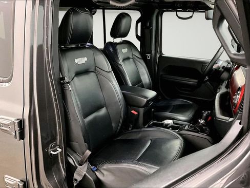 Used 2018 Jeep Wrangler Unlimited Rubicon AWD/4WD image 30