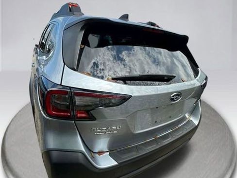 Certified 2025 Subaru Outback Premium AWD/4WD image 11