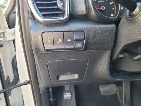 Used 2022 Kia Sportage EX FWD image 23