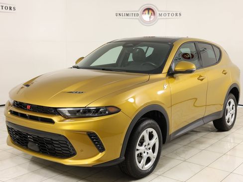 Used 2024 Dodge Hornet GT image 5