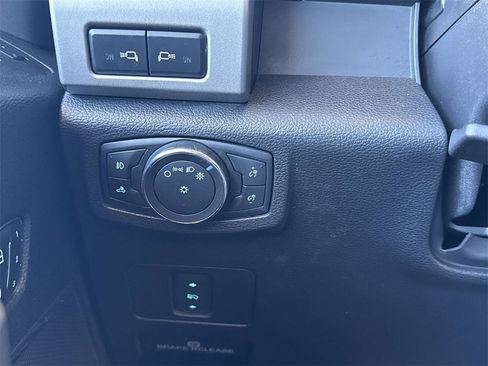 Used 2018 Ford F250 Lariat w/ Tow Technology Bundle image 18