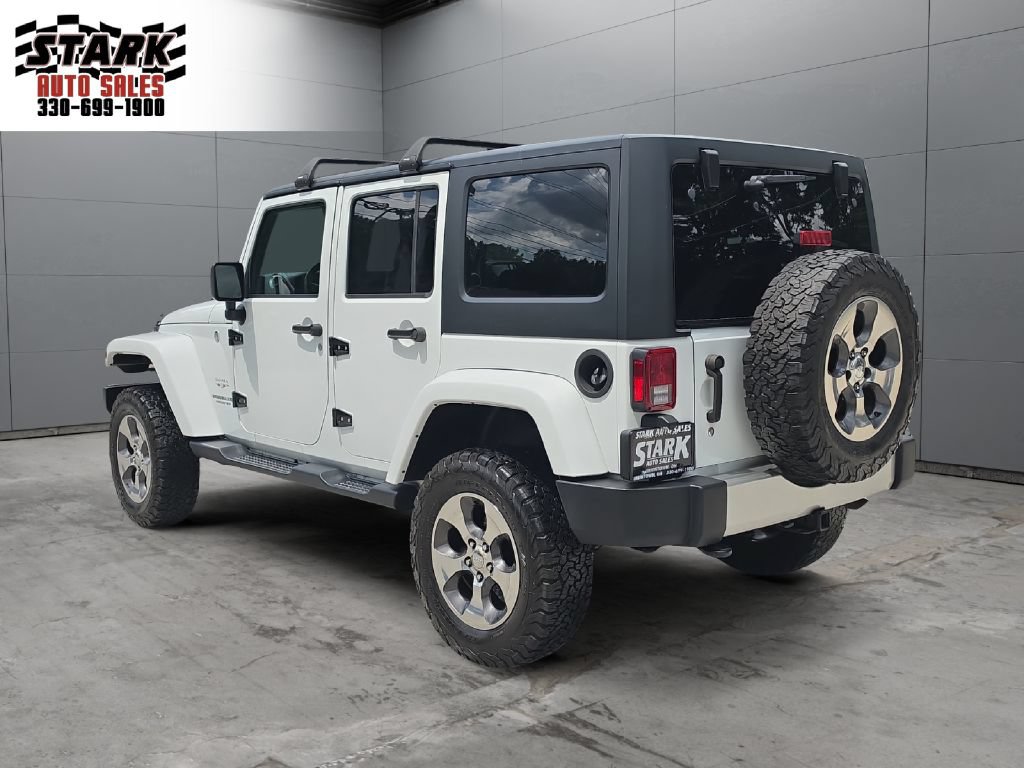 Used 2017 Jeep Wrangler Unlimited Sahara w/ Connectivity Group AWD/4WD image 3