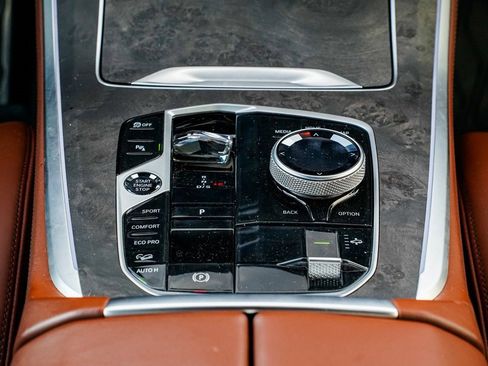 Used 2025 BMW X5 M60i image 15