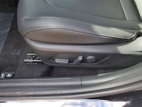 New 2026 Hyundai Elantra Limited FWD image 17