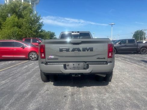 Used 2026 RAM 3500 Laramie AWD/4WD image 11