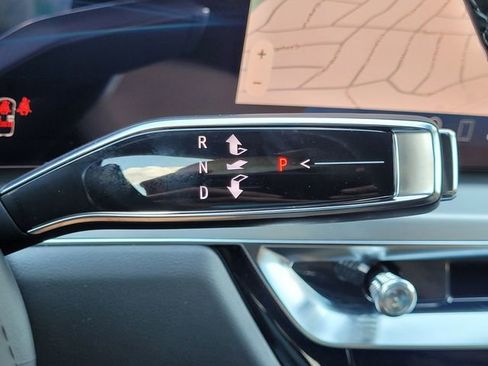 New 2026 Cadillac Lyriq Signature Sport w/ Nappa Leather Package image 17