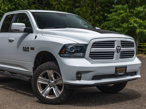 Used 2016 RAM 1500 Sport w/ Comfort Group AWD/4WD image 3