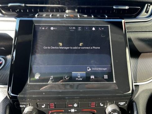 Used 2025 Jeep Grand Cherokee Altitude image 28