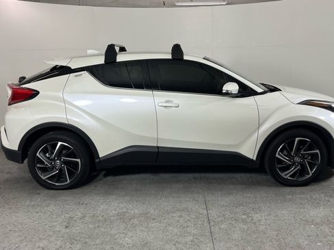 Used 2021 Toyota C-HR Limited image 16
