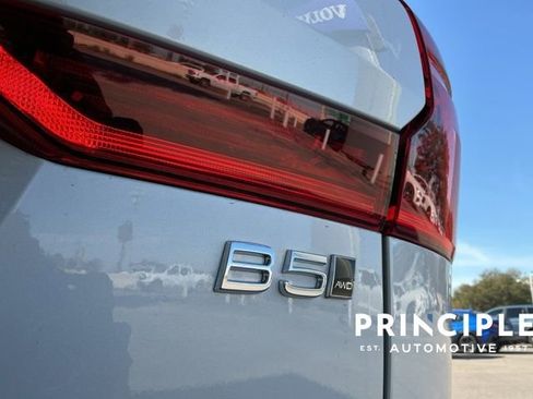 Used 2026 Volvo XC60 B5 Plus w/ Climate Package image 13