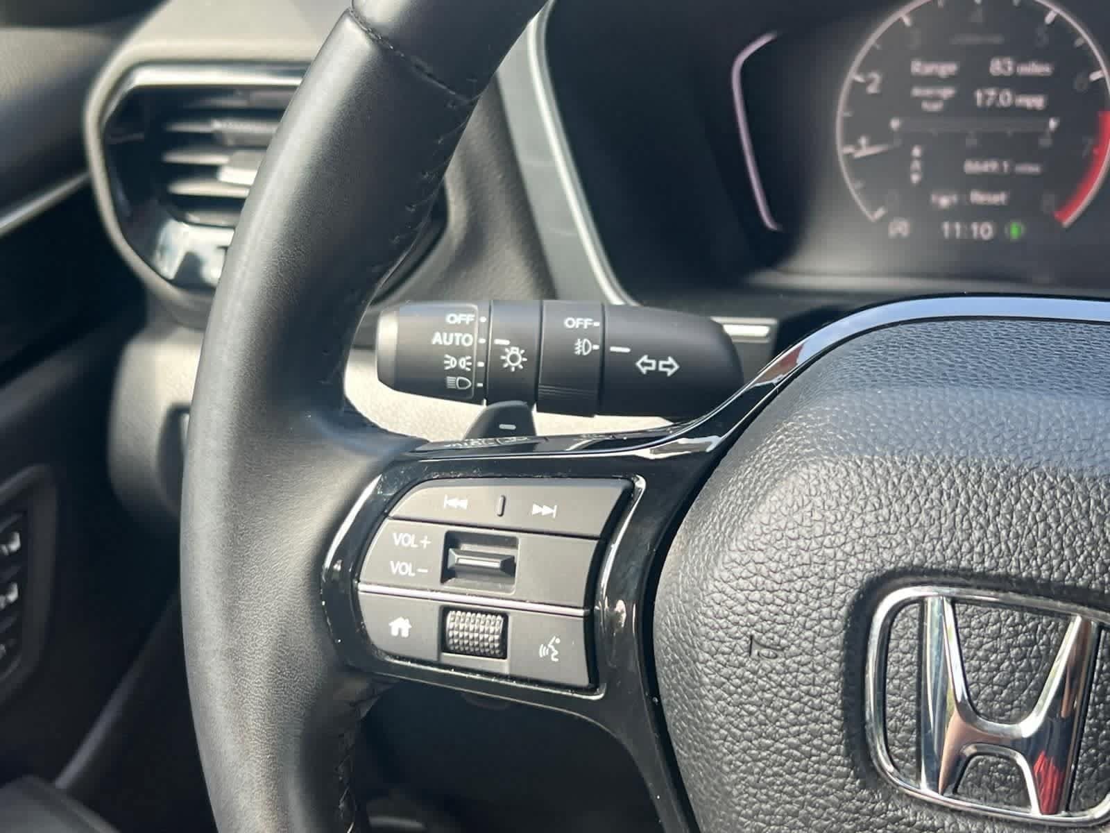 Used 2024 Honda Pilot Touring image 18