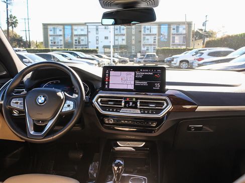 Used 2024 BMW X3 sDrive30i w/ Premium Package image 12