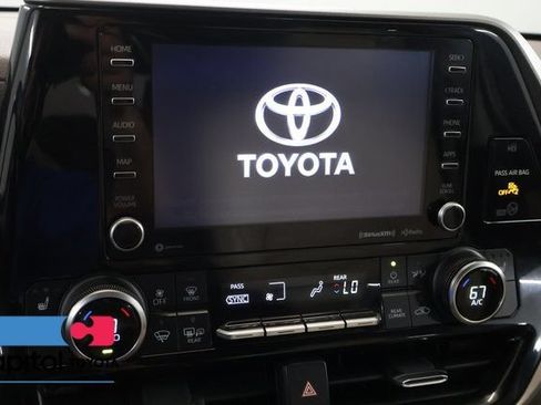Used 2021 Toyota Highlander XLE AWD/4WD image 20