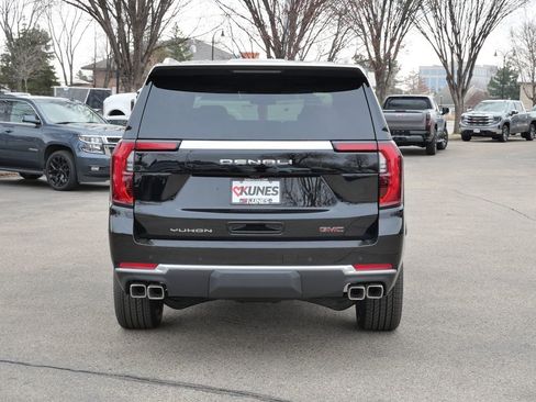 New 2026 GMC Yukon XL Denali w/ Sun & Power Step Package AWD/4WD image 10