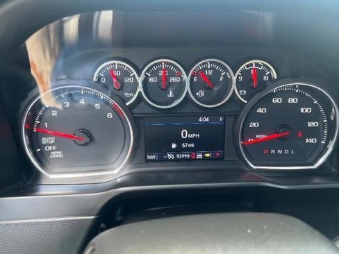 Used 2020 Chevrolet Silverado 1500 LT AWD/4WD image 32