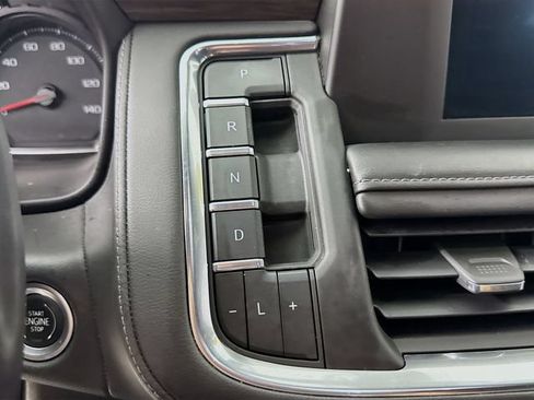 Used 2022 Chevrolet Suburban LS AWD/4WD image 18
