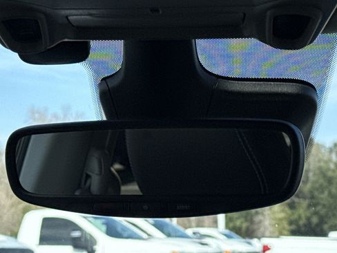 Used 2022 Chrysler Pacifica Limited image 28