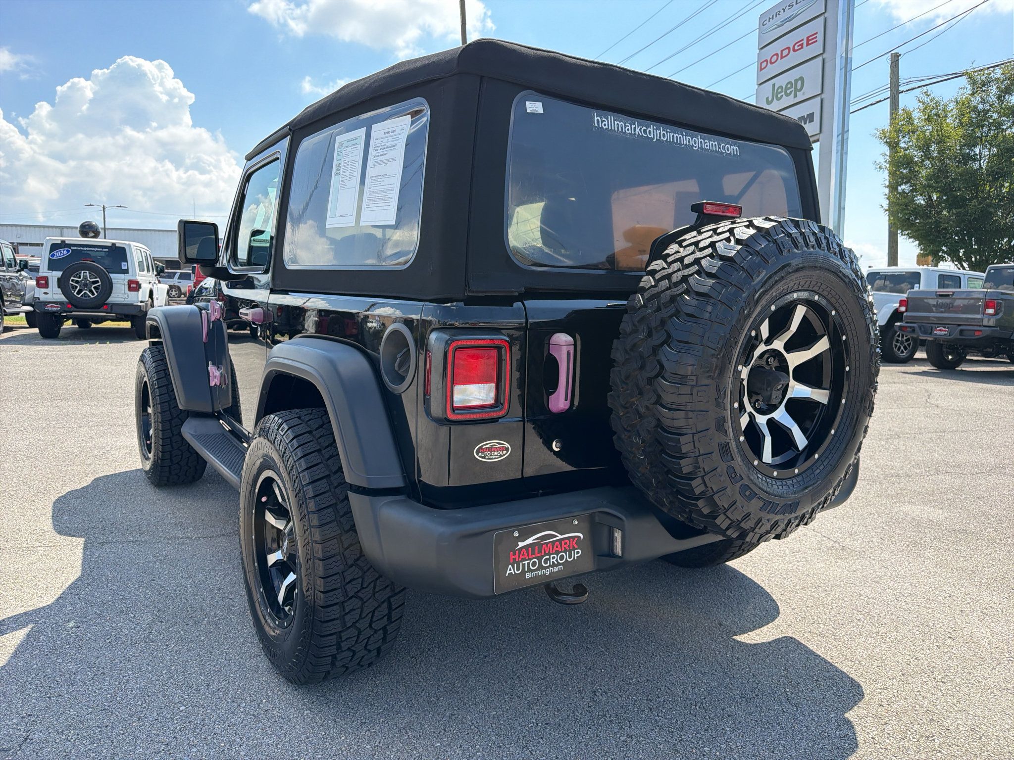 Used 2018 Jeep Wrangler Sport AWD/4WD image 9