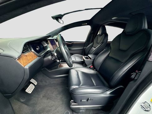 Used 2020 Tesla Model X Performance image 13