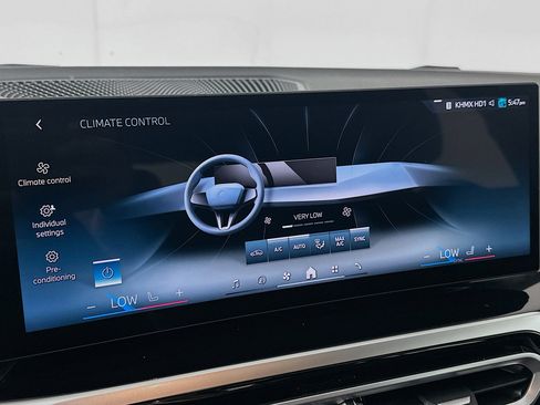 Used 2024 BMW i4 eDrive40 image 22