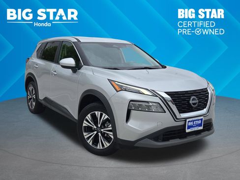 Used 2023 Nissan Rogue SV image 1