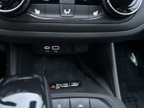 Used 2024 Buick Envista Preferred w/ Convenience I Package image 24