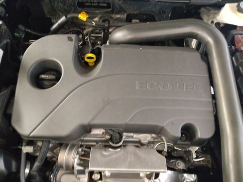 Used 2023 Chevrolet Equinox LT w/ Driver Convenience Package image 29