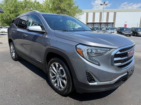 Used 2020 GMC Terrain SLT w/ Preferred Package AWD/4WD image 3