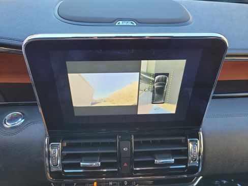 Used 2020 Lincoln Navigator Reserve image 17